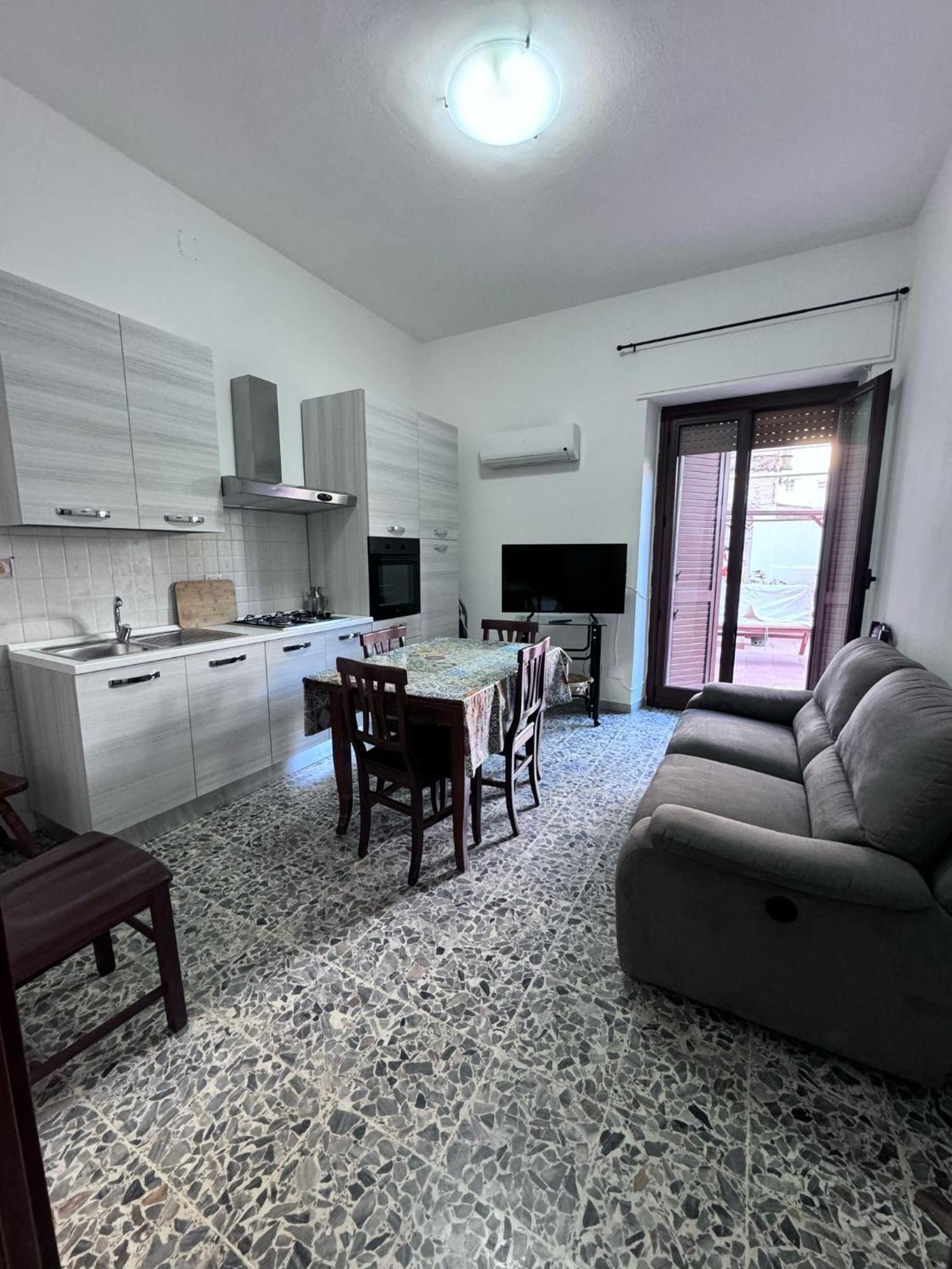 Pm 41 Via Ennio Porrino Guest House Alghero Exterior foto